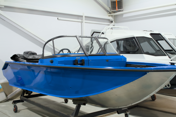 Волжанка 46 Fish синяя с мотором Yamer EF60 FVEL-T